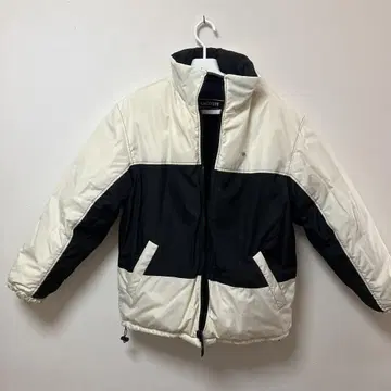 LACOSTE 다운 자켓 리버서블 화이트/블랙