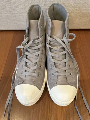 Converse 그레이 하이컷 스니커즈