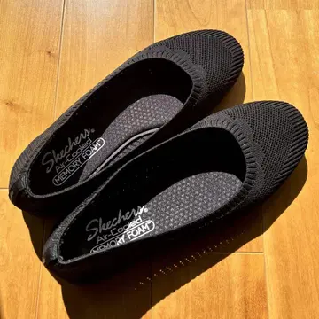 Skechers 블랙 슬립온
