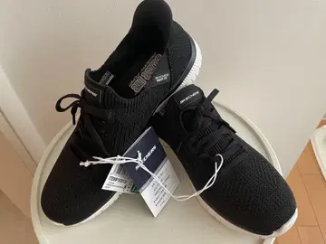 SKECHERS Comfort Fit 블랙 스니커즈