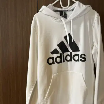 adidas 화이트 후드티 후드 부착
