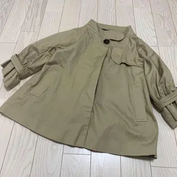 SI-HIRAI 수히라이 숏 트렌치코트