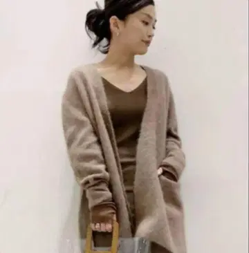 AP STUDIO 라이트 퍼 가디건