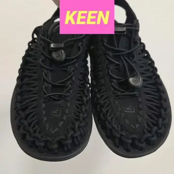 KEEN 블랙 샌들 뜨개질 디자인