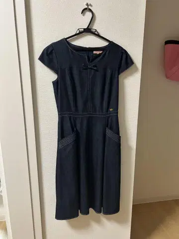토카 데님 원피스 반팔 포켓 부착