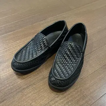 ZARA 블랙 뜨개질 로퍼