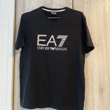 EA7 Emporio Armani 블랙 V넥 T셔츠