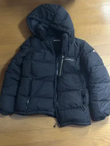 montbell 후드 부착 다운 자켓 블랙