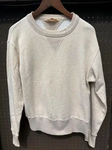 cushman 쿠시맨 맨투맨 베이지