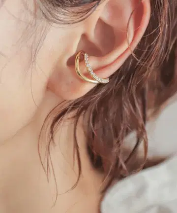 W 큐빅 이어커프
