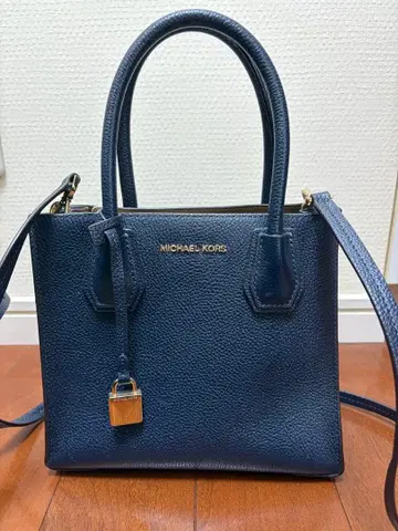 MICHAEL KORS 네이비 숄더백