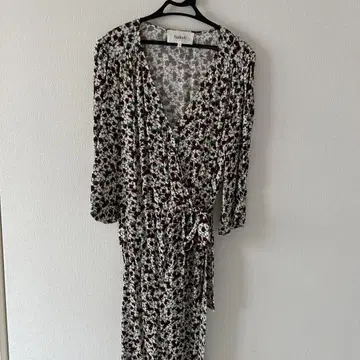 ba&sh 바쉬 | 칠부 무릎 기장 랩 드레스 사이즈 0(S-M)