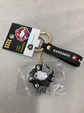 산리오 블랙 미야쿠미야쿠 변신 키링 만박 한정판 키티