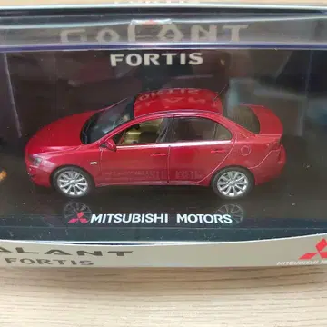 MITSUBISHI GALANT FORTIS 1/43 빨간색