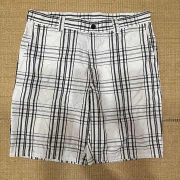 Dickies 체크 무늬 숏팬츠 화이트/블랙 와이드 스트레이트