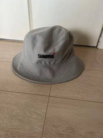 선라이즈 나카니시 나오토 씨의 골프 햇