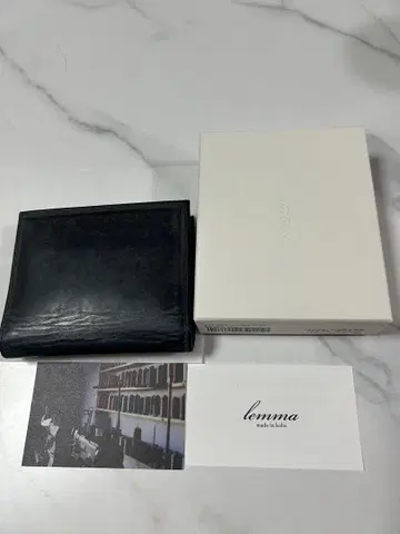 lemma 마리스코네비아 네이비