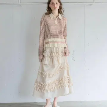 whip frill volume skirt