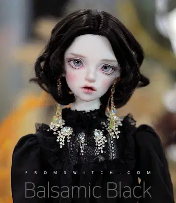 Switch camellia M 사이즈 인형 가발 black