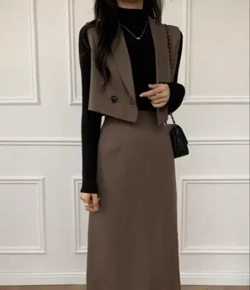 셋업 숏 기장 테일러드 조끼 & 하이웨스트 타이트 스커트 셋업