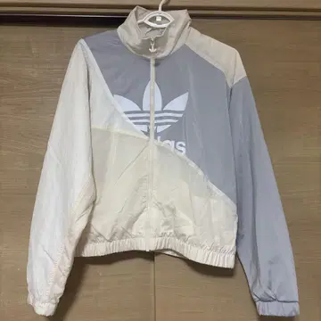 adidas 트랙 자켓 M 사이즈