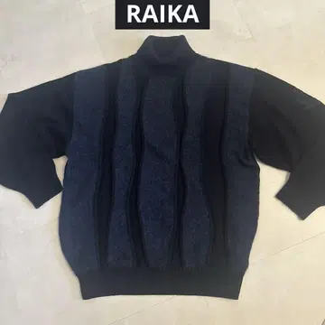 [새상품급] RAIKA 빅 사이즈 터틀넥 네이비 니트 스웨터