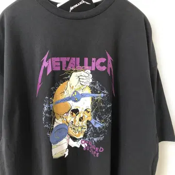 [ 새상품 ] METALLICA 메탈리카 스컬 디자인 반팔 T셔츠 4L