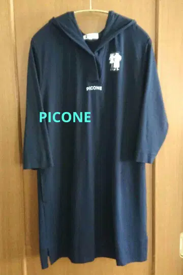 PICONE 후드 부착 네이비 후드티