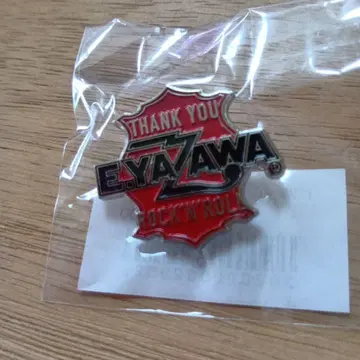 E.YAZAWA 핀 배지 2