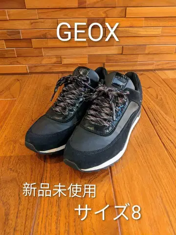 GEOX (지오엑스) 스니커즈