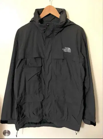 [ THE NORTH FACE ] 블랙 마운틴 파카 L 사이즈