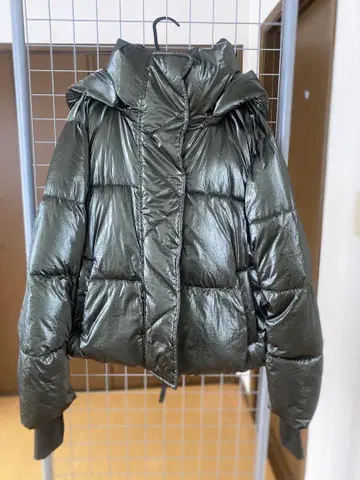 GAP 카키 다운 자켓