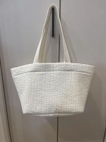 비오는날 정원 아이보리