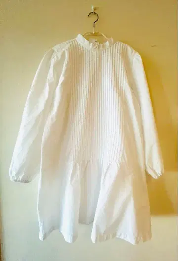 ZARA 자라 핀턱과 개더가 귀여운 블라우스