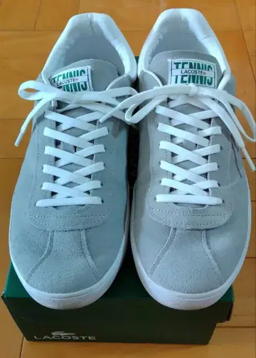 LACOSTE 스니커즈