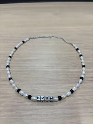 카오요리나카미 비즈 목걸이 블랙