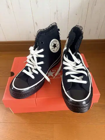 한국 한정판 CONVERSE 컨버스 하이컷 프릴 24.5cm