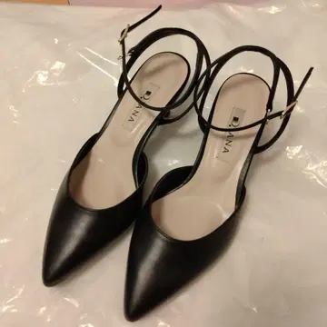 다이애나 블랙 백 스트랩 펌프스 23.0cm 결혼식