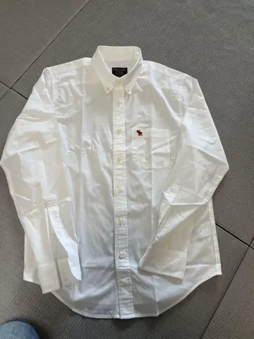 Abercrombie & Fitch 화이트 셔츠 M 사이즈