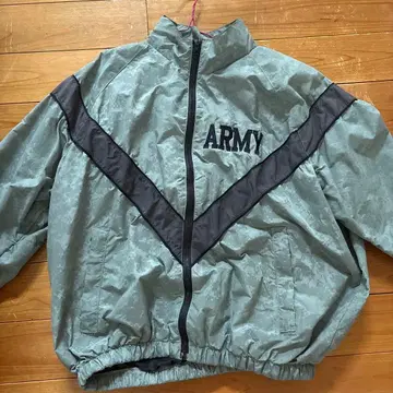 ARMY V자 디자인 나일론 자켓