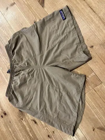 Patagonia 파타고니아 베이지 숏팬츠 아웃도어