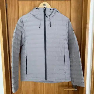 AIGLE 그레이 다운 자켓 후드 부착