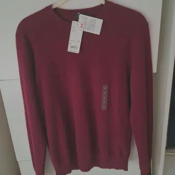 미사용 새상품 UNIQLO 캐시미어 크루넥 스웨터 M