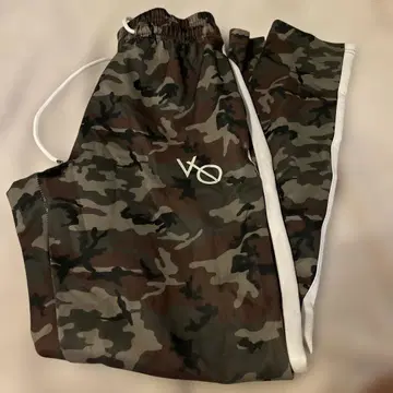 뱅퀴시 카모플라쥬 나일론 조거 팬츠 m