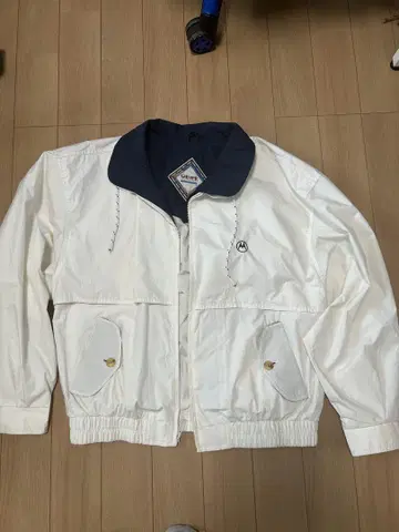 화이트 숏 자켓 GEAR FOR SPORTS