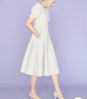 CELFORD 핏앤플레어 분또 원피스 화이트