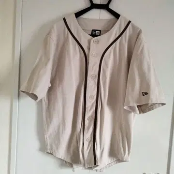 NEW ERA 반팔 셔츠 베이지 L