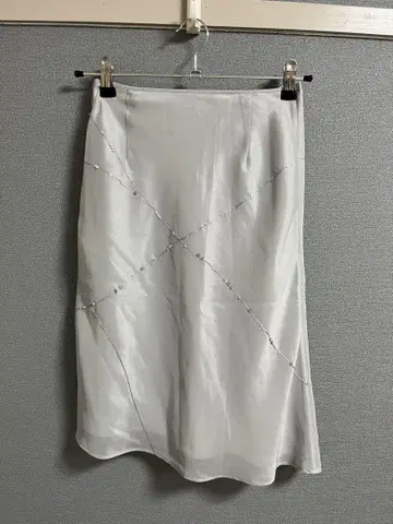 ROPE 무릎 기장 스커트 그레이