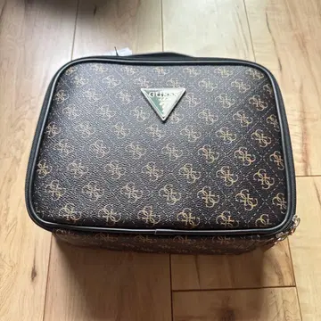 guess 화장품 케이스