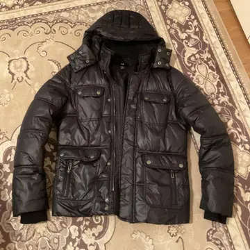 H&M 블랙 다운 자켓 후드 부착